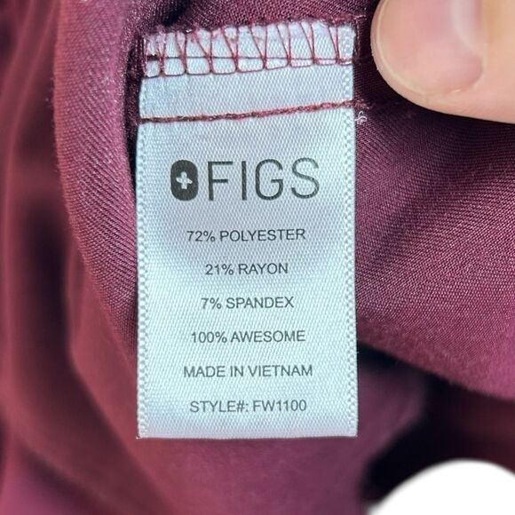 Figs Casma Three-Pocket Scrub Top Nurse CNA Doctor in Burgundy‎ Size Small - Picture 7 of 8